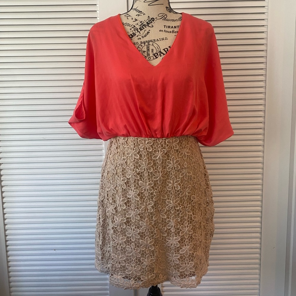 Women’s lace bottom dress, coral lined top with tan lace bottom, size L